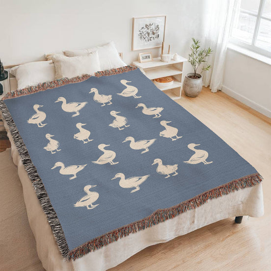 Heirloom Woven Blanket – Vintage Duck Pattern